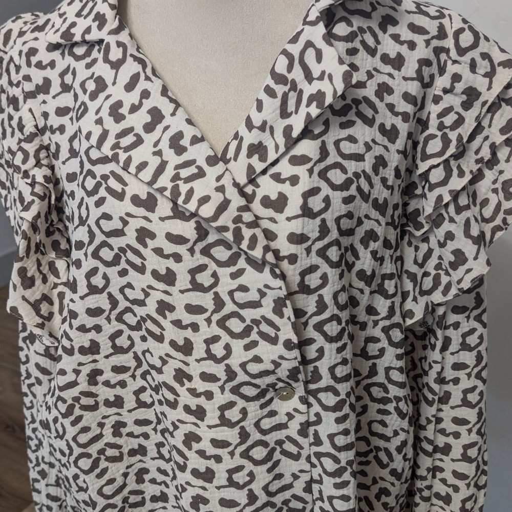 Leopard Print Ruffle Sleeve Top - Picture 8 of 16